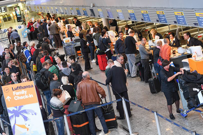 Η Fraport προβλέπει πολλούς μήνες προβλημάτων στο μεγαλύτερο αεροδρόμιο της Γερμανίας