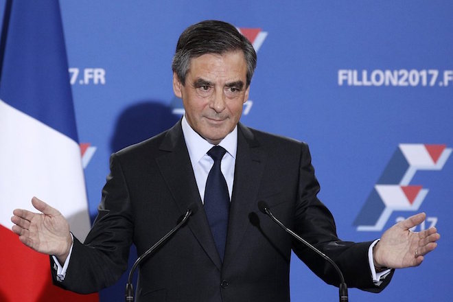 Συντριπτική νίκη του Φρανσουά Φιγιόν στις γαλλικές εκλογές με σχεδόν 70% των ψήφων