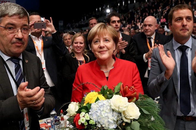 Επανεξελέγη η Μέρκελ στην ηγεσία των Χριστιανοδημοκρατών