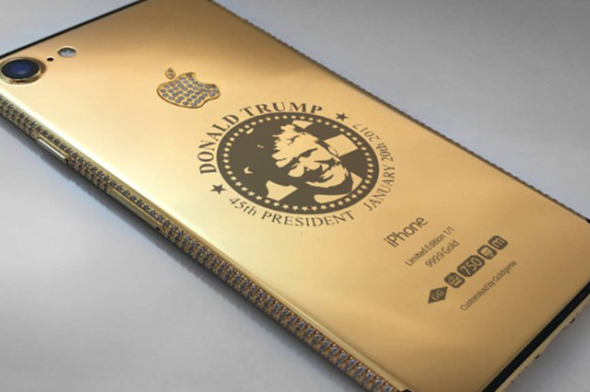 Ποιος δίνει 151.000 δολάρια για ένα χρυσό iPhone με το πρόσωπο του Τραμπ;