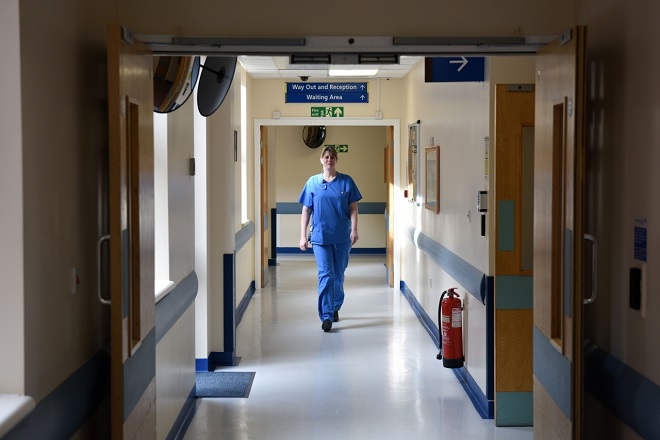 Σε «ανθρωπιστική κρίση» το σύστημα Υγείας στη Βρετανία