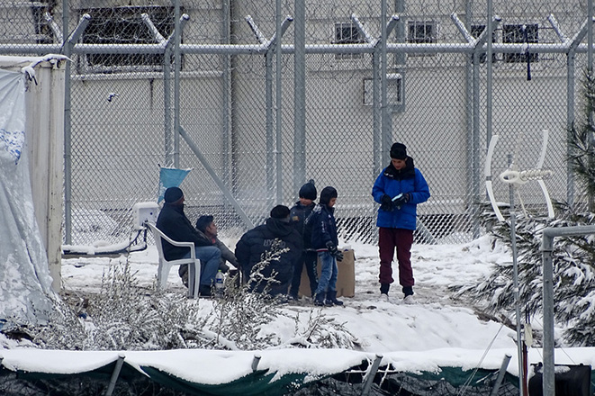 Ύστατη έκκληση από τον ΟΗΕ: Πρόσφυγες και μετανάστες πεθαίνουν από το κρύο στην Ευρώπη