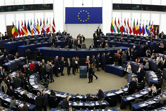 Ταγιάνι εναντίον Πιτέλα για την προεδρία του Ευρωπαϊκού Κοινοβουλίου