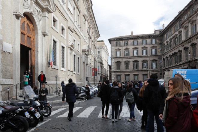 Το 30% των κατοίκων της Ιταλίας κινδυνεύει να βρεθεί κάτω από το όριο της φτώχειας