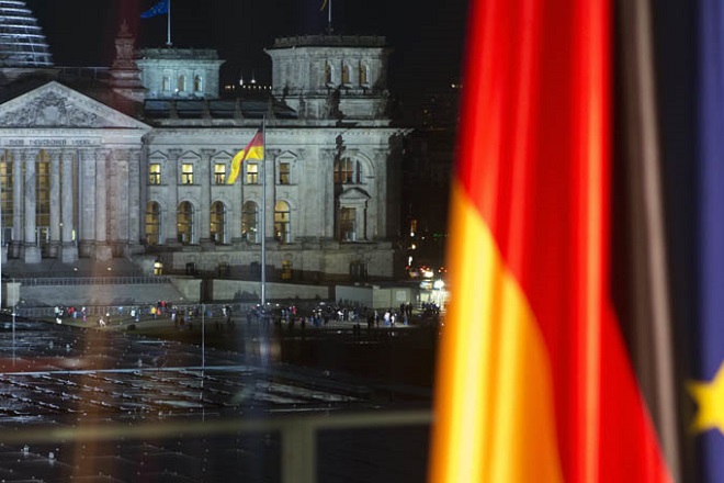 SZ: Η γερμανική κυβέρνηση αλλάζει στάση προς την Ελλάδα