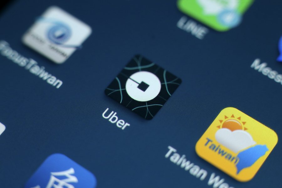 Νέο σκάνδαλο εμπλέκει την Uber με παρακολουθήσεις ελεγκτών