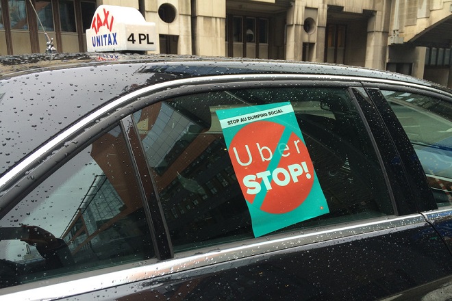 Η Uber τραβάει χειρόφρενο στη Δανία