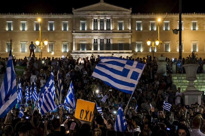 Forbes: Ας άφηναν την Ελλάδα να χρεοκοπήσει