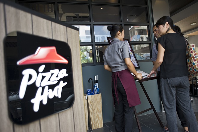 Η γκάφα της Pizza Hut στο Facebook και η συγνώμη της εταιρείας