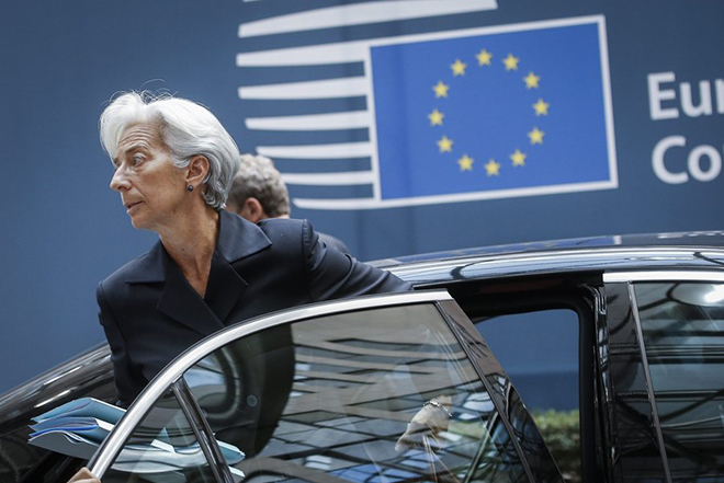 «Πυρετός» διαβουλεύσεων για να γεφυρωθεί το χάσμα με το ΔΝΤ