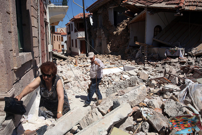 Οι άμεσες δράσεις της πολιτείας για τους σεισμόπληκτους της Λέσβου