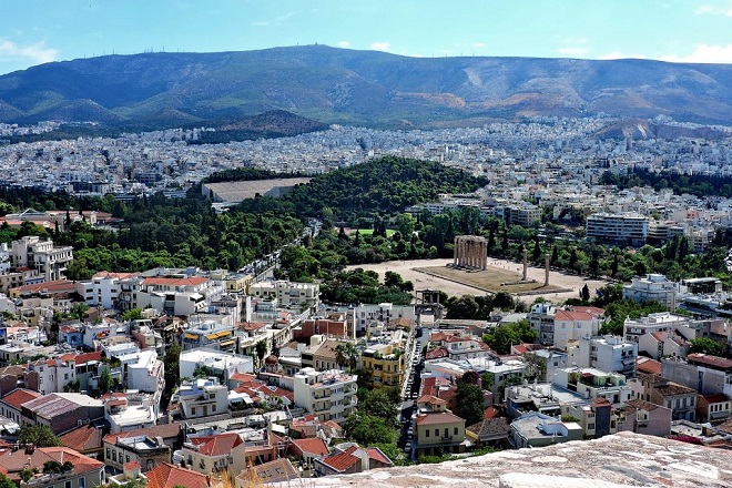 Βγαίνουν στο σφυρί ακίνητα σε χαμηλές τιμές για χρέη στο Δημόσιο