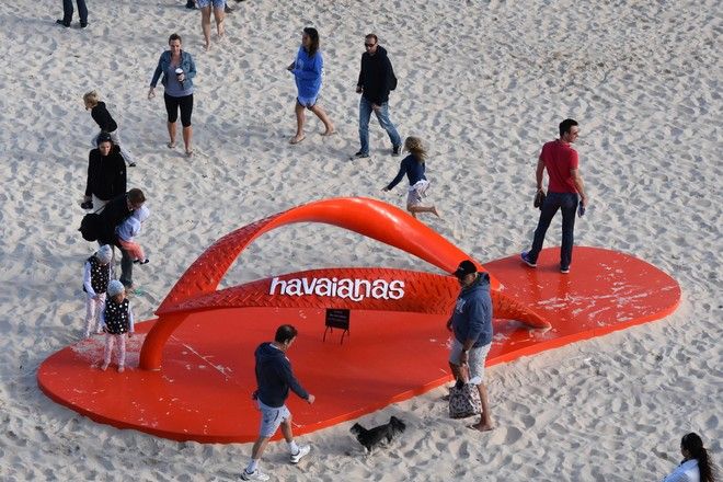 Οι Havaianas ανήκουν πλέον στις τράπεζες