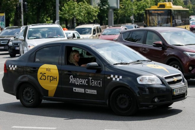 Uber και Yandex ενώνουν τις δυνάμεις τους στη Ρωσία