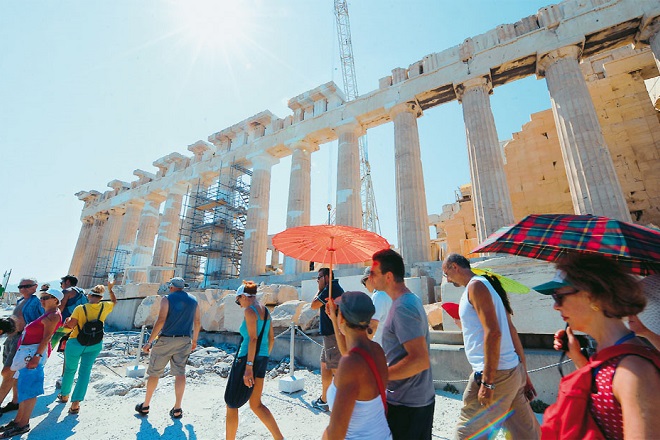 Οι χώρες που δίνουν τη μεγάλη ώθηση στον ελληνικό τουρισμό