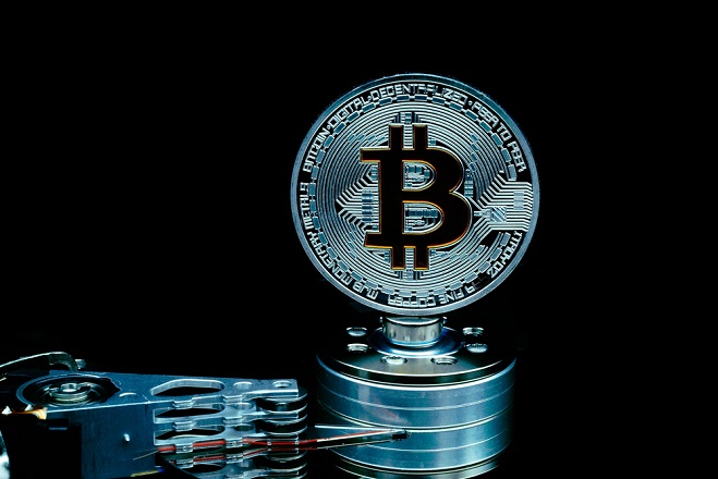 Ξεκίνησε η αντίστροφη μέτρηση για το Bitcoin; Έπεσε στα 14.000 δολάρια