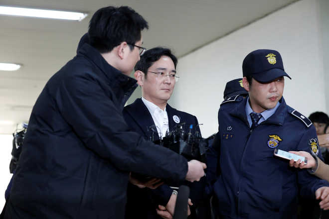 Ποινή φυλάκισης 12 ετών προτείνει η εισαγγελία για τον κληρονόμο της Samsung