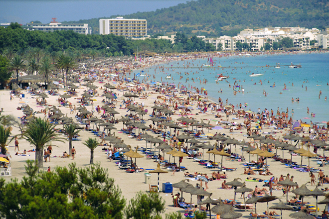 Εξαιρετικό καλοκαίρι για τον Τουρισμό, αλλά χωρίς προσφορές