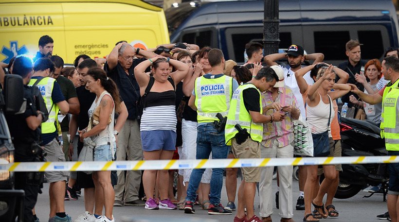 Τρόμος στην Ισπανία: Δύο επιθέσεις, 14 νεκροί και τουλάχιστον 100 τραυματίες