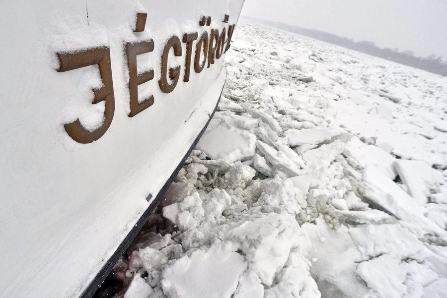 Για πρώτη φορά δεξαμενόπλοιο ταξίδεψε στην Αρκτική χωρίς παγοθραυστικό