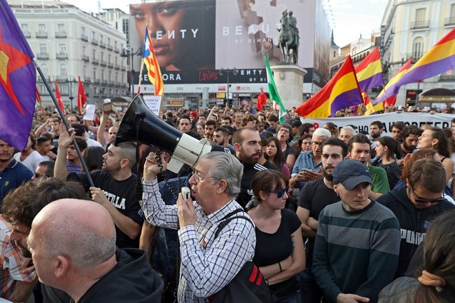 Γερμανικός Τύπος: Ματωμένη Κυριακή στην Βαρκελώνη