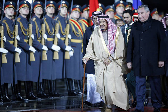 Η Σαουδική Αραβία ρίχνει 1 δισ. «πετροδόλαρα» στη Ρωσία