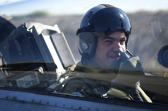 Βίντεο: Πτήση με F16 πάνω από το Αιγαίο για τον Αλέξη Τσίπρα