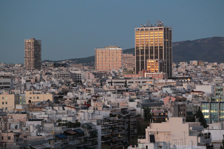 «Αναβίωση» του φόρου μεγάλης ακίνητης περιουσίας αντί του ΕΝΦΙΑ