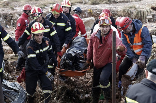 Άλλος ένας νεκρός στη Μάνδρα – Στους 21 ο αριθμός των θυμάτων. Τα μέτρα στήριξης που ανακοινώθηκαν