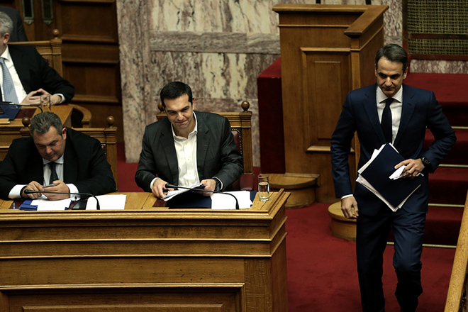 Live: Μετωπική Τσίπρα-Μητσοτάκη στη Βουλή στη συζήτηση για την πώληση πυρομαχικών στη Σαουδική Αραβία