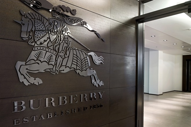 Burberry: Ξεκινάει πρόγραμμα επαναγοράς ιδίων μετοχών 150 εκατ. στερλίνων