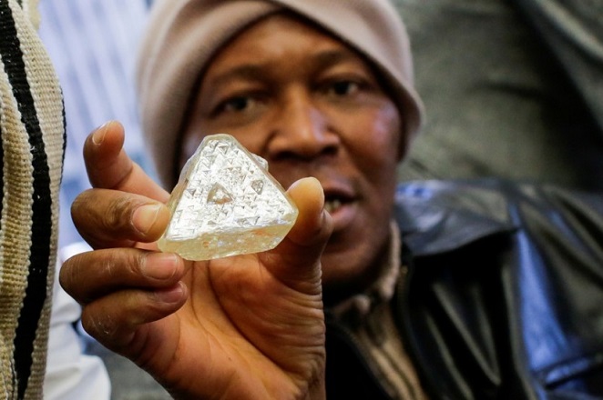 Το «Διαμάντι της Ειρήνης» πωλήθηκε για 6,5 εκατ. δολάρια