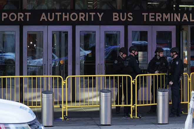 Τρομοκρατική ενέργεια η έκρηξη στον κεντρικό σταθμό λεωφορείων της Νέας Υόρκης (Βίντεο)