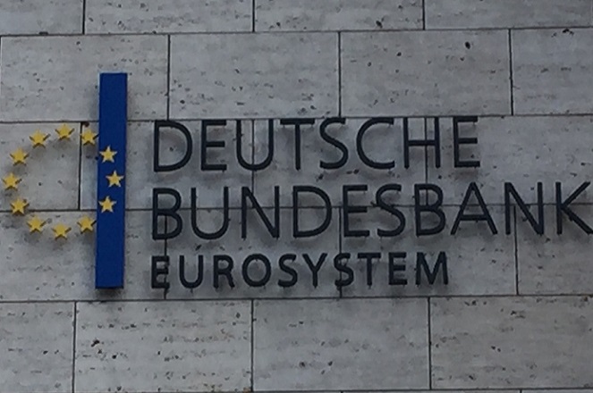 Άνοδο στη γερμανική οικονομία για το 2018 βλέπει η Bundesbank