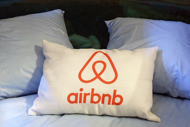 Airbnb: Επιδοκιμάζει την έναρξη λειτουργίας μητρώου ακινήτων βραχύχρονης διαμονής