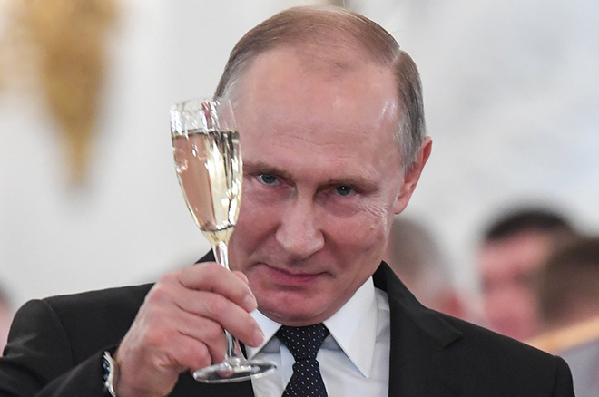 Κάλεσμα Πούτιν σε Τραμπ για μια «πραγματική συνεργασία»