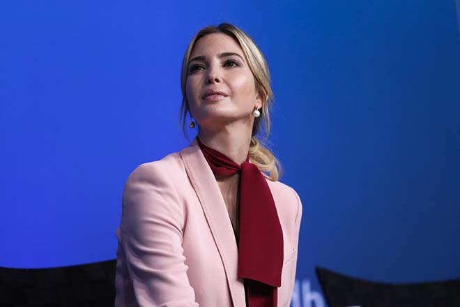 Η Ivanka Trump βγάζει χρήματα επιλέγοντας απλώς τα ρούχα της κάθε μέρα