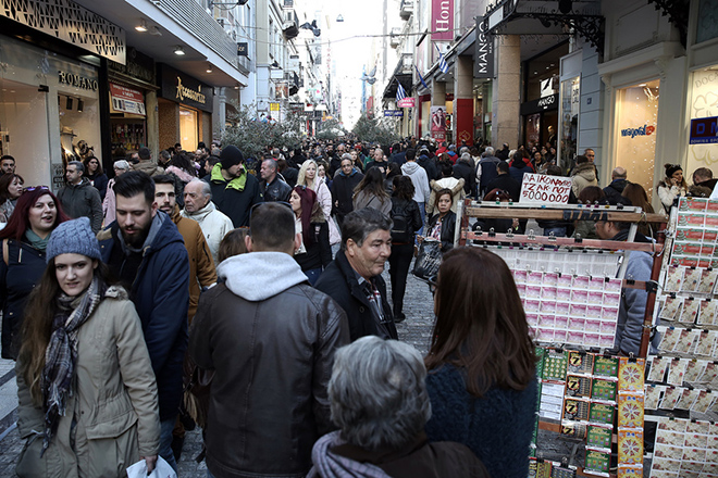 ΕΣΕΕ: Θετικό πρόσημο τόσο σε αγοραστική κίνηση όσο και σε τζίρο κατά την εορταστική περίοδο