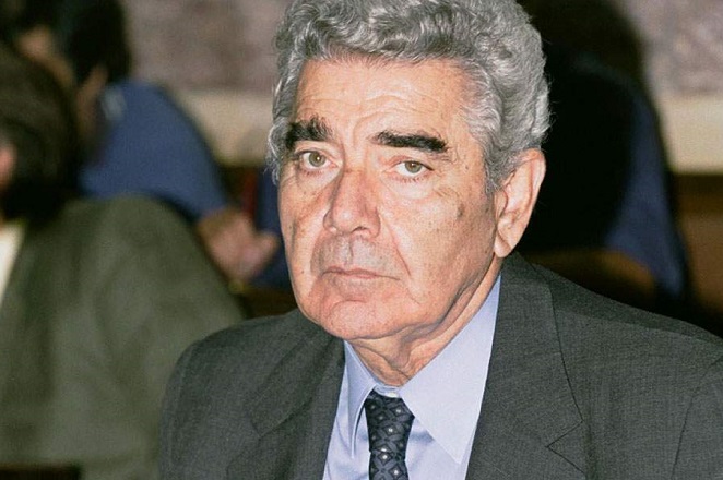 Πέθανε ο πρώην υπουργός Βασίλης Κεδίκογλου
