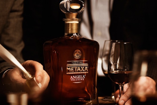 Το Metaxa και στην αγορά της Κίνας – Ποια η ιστορία πίσω από το εμβληματικό ποτό