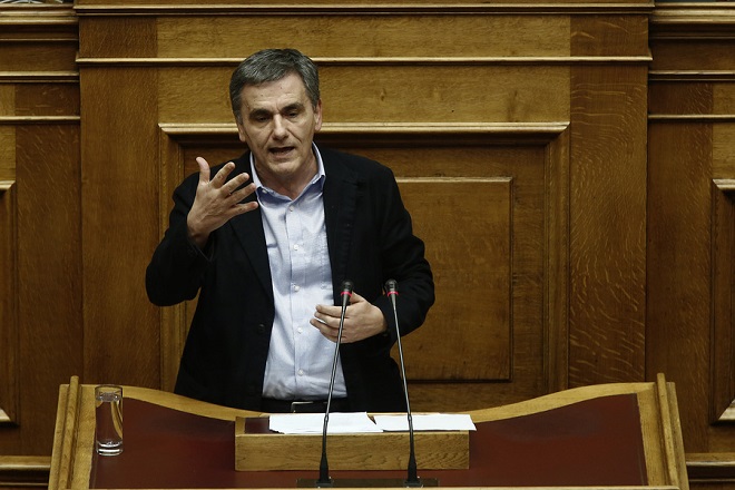 Τσακαλώτος στο Reuters: Η Ελλάδα θέλει «καθαρή έξοδο» από το πρόγραμμα