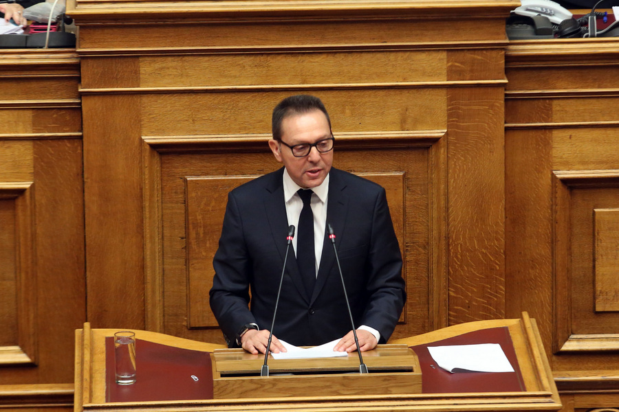 Στουρνάρας στη βουλή: Βρίσκομαι εδώ για να επιβεβαιώσω την ανεξαρτησία της ΤτΕ
