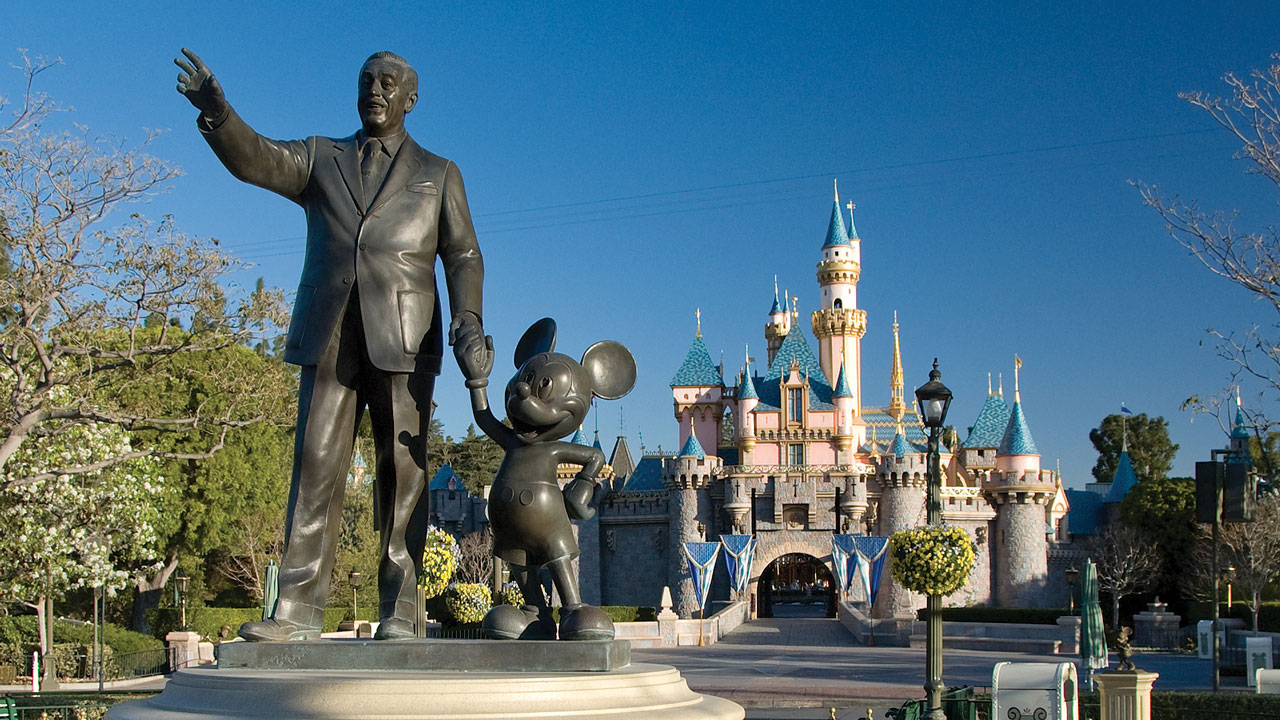 Η Disney «ρίχνει» 60 δισ. δολάρια για επενδύσεις στα θεματικά πάρκα και τις κρουαζιέρες