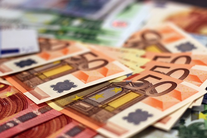 Στα 2,621 δισ. ευρώ τα «φέσια» του Δημοσίου στους ιδιώτες τον Οκτώβριο