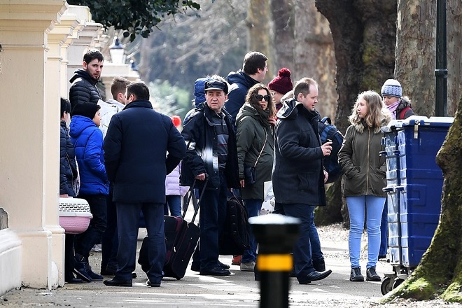 Υπόθεση Σκριπάλ: Αναχώρησαν από τη Βρετανία οι διωγμένοι Ρώσοι διπλωμάτες