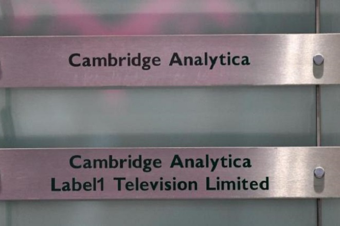 Πρώην στέλεχος της Cambridge Analytica: Η εταιρεία έπαιξε καθοριστικό ρόλο στο Brexit