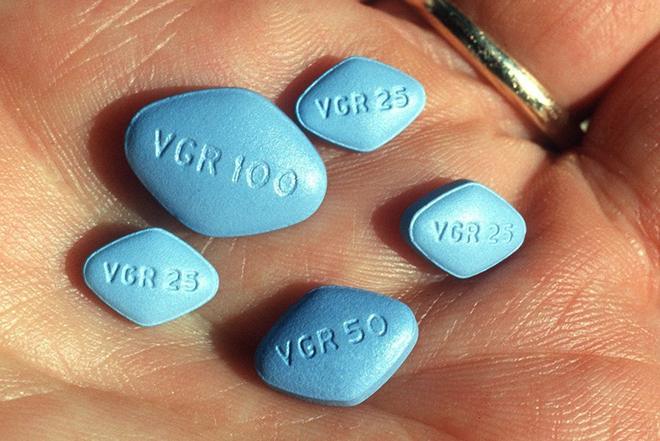 Είκοσι χρόνια Viagra: Πόσα χρήματα έχει φέρει μέχρι τώρα το «θαυματουργό» χάπι
