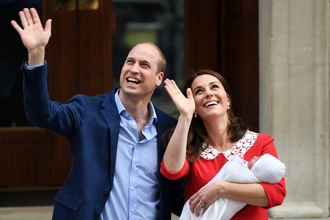 Κάποιοι έβγαλαν πολλά λεφτά όταν ανακοινώθηκε το όνομα του βασιλικού μωρού στην Αγγλία