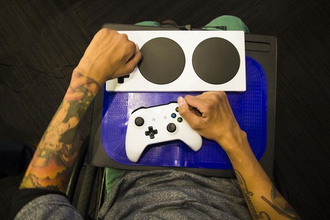 Η Microsoft καθιστά διαθέσιμα τα βιντεοπαιχνίδια σε εκατομμύρια παίκτες με αναπηρία