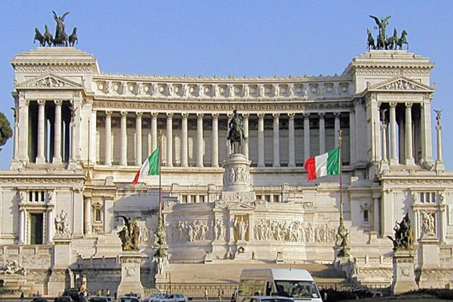 Ποιος είναι ο καθηγητής που μπορεί να γίνει ο νέος πρωθυπουργός της Ιταλίας